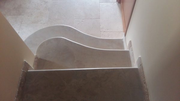 Escaliers en pierres en pierre du Quercy — Eusebio Pinto, tailleur de pierre dans le Lot